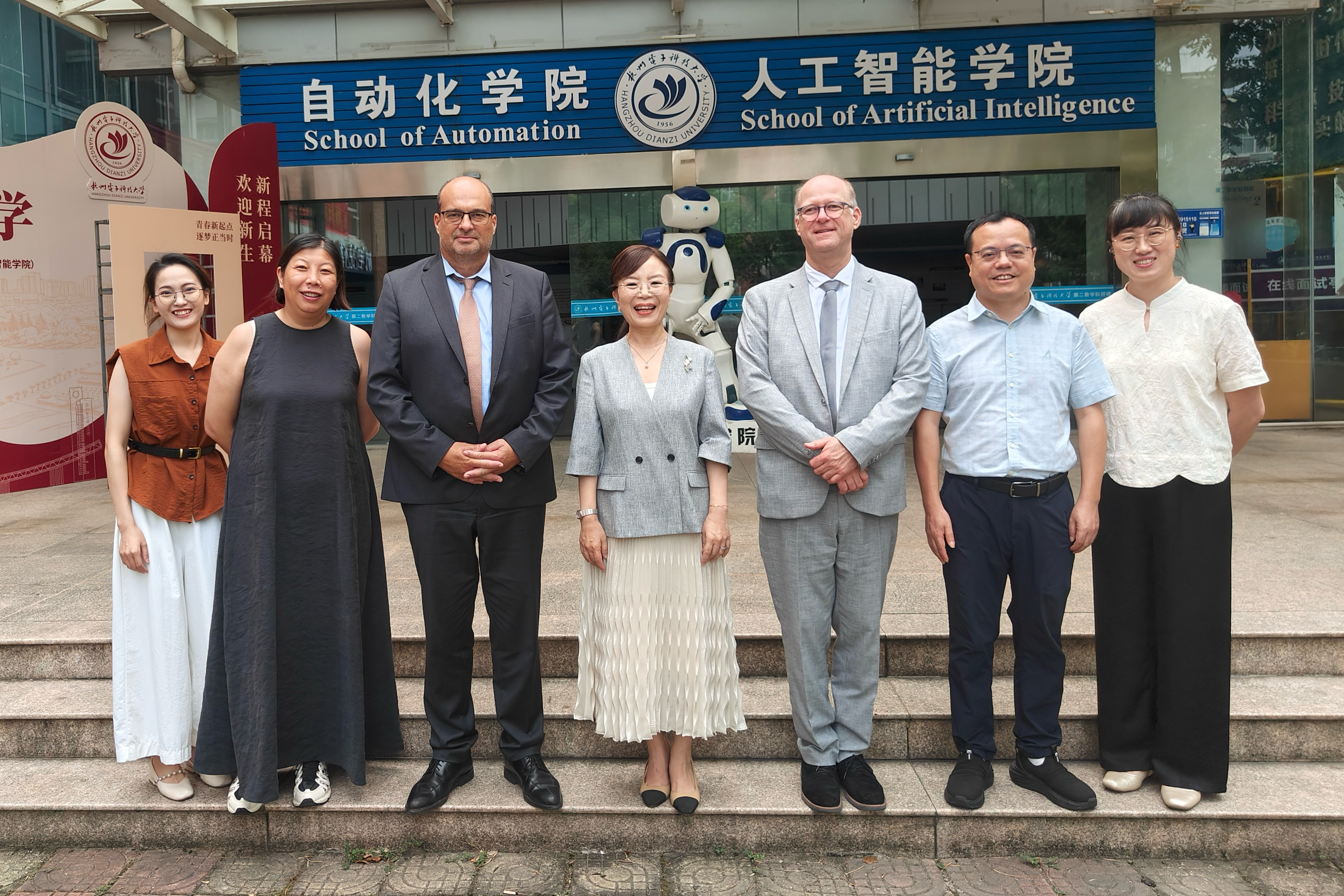 让·勒甘校长一行到访自动化学院（人工智能学院）.jpg